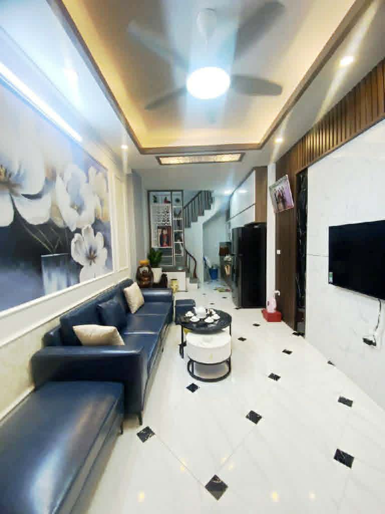 BÁN GẤP NHÀ TÂY HỒ MỚI ĐẸP 34M x 6 TẦNG 6.9 TỶ.